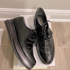 Shiny platform shoes. Size 39 EU (US 8,5-9) bought in Norway